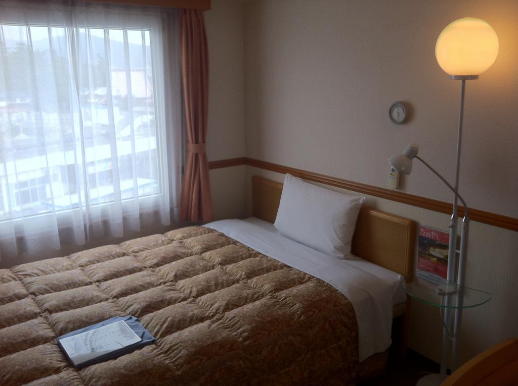 Toyoko Inn Higashi-Hiroshima Saijo Ekimae Ngoại thất bức ảnh